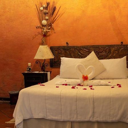 D'Leyenda Hotel Antigua Екстериор снимка