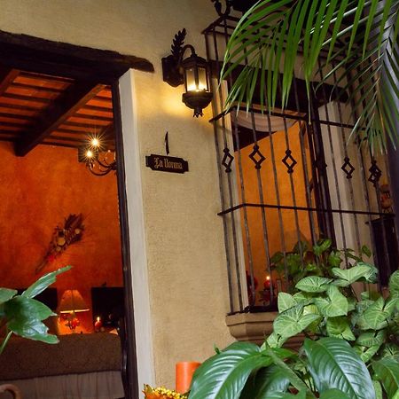D'Leyenda Hotel Antigua Екстериор снимка