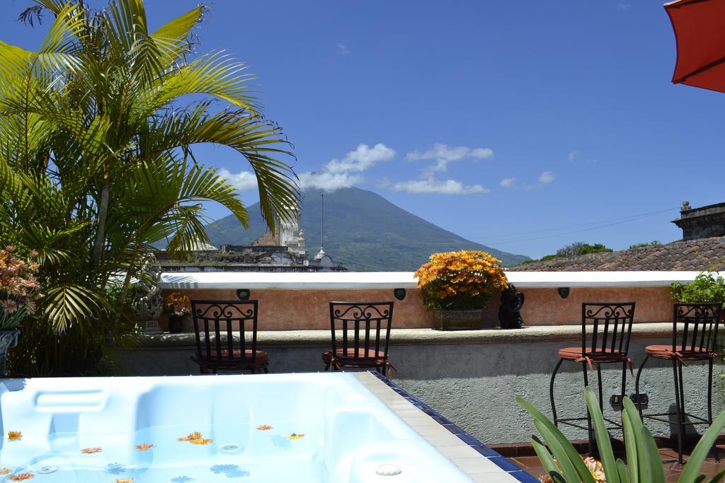 D'Leyenda Hotel Antigua Екстериор снимка