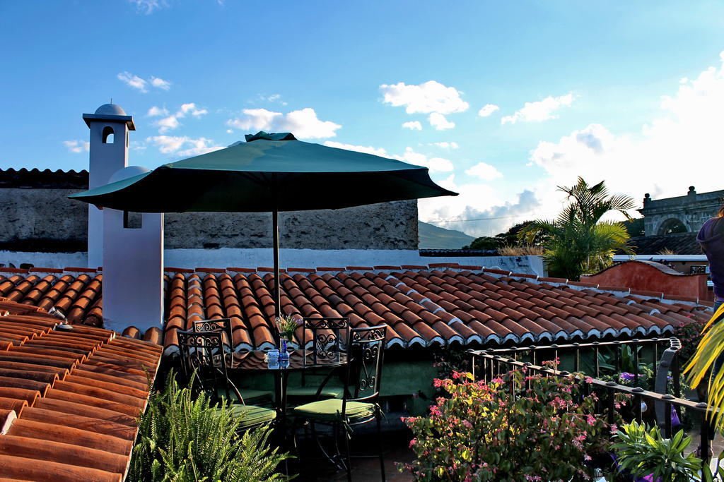 D'Leyenda Hotel Antigua Екстериор снимка