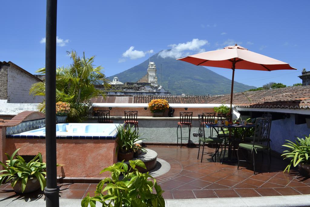 D'Leyenda Hotel Antigua Екстериор снимка