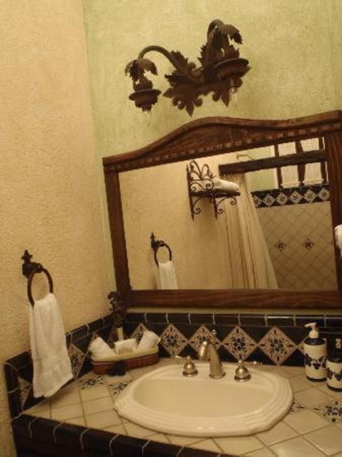 D'Leyenda Hotel Antigua Екстериор снимка