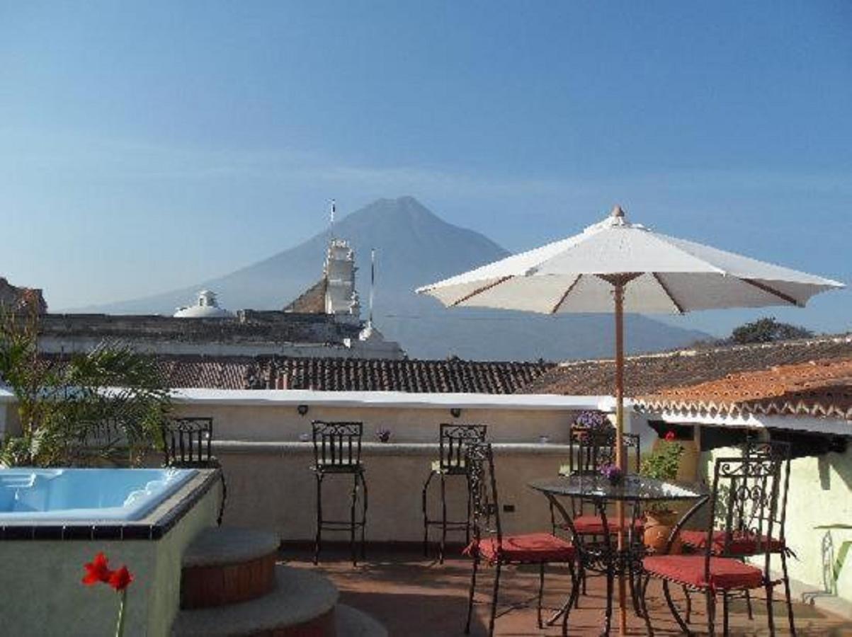 D'Leyenda Hotel Antigua Екстериор снимка